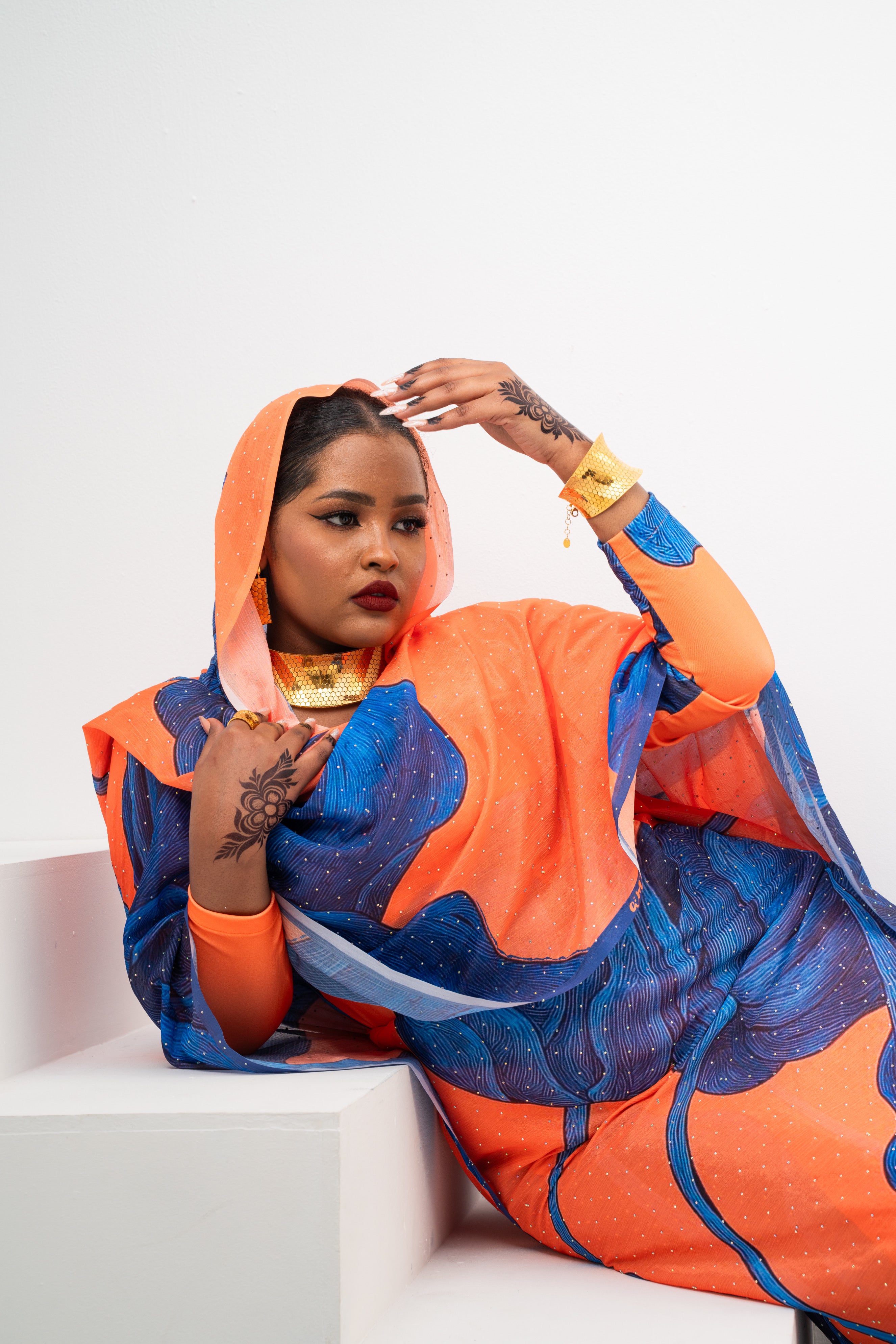 Blue Flora Toub