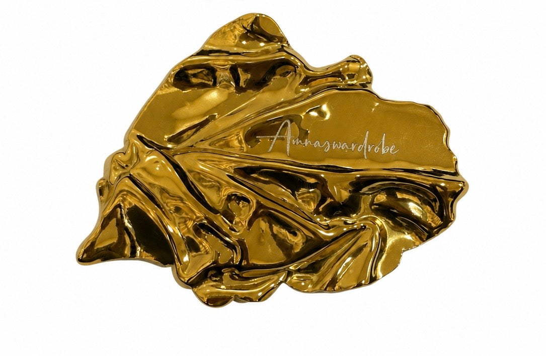AW SIGNATURE BROCHE