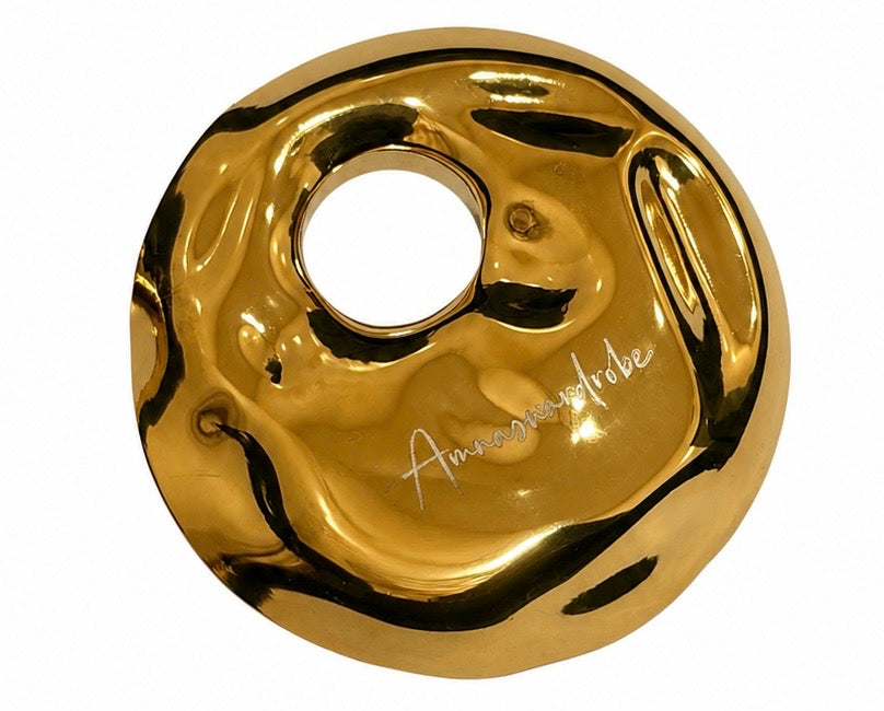 AW SIGNATURE BROCHE