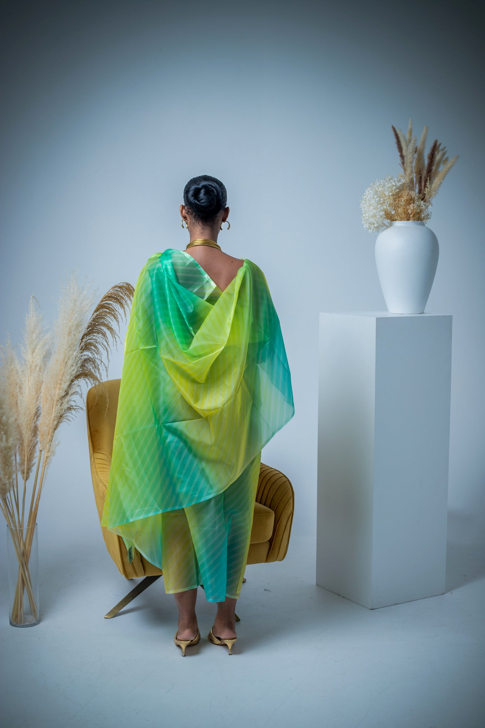 Two Shades Strips Thoub