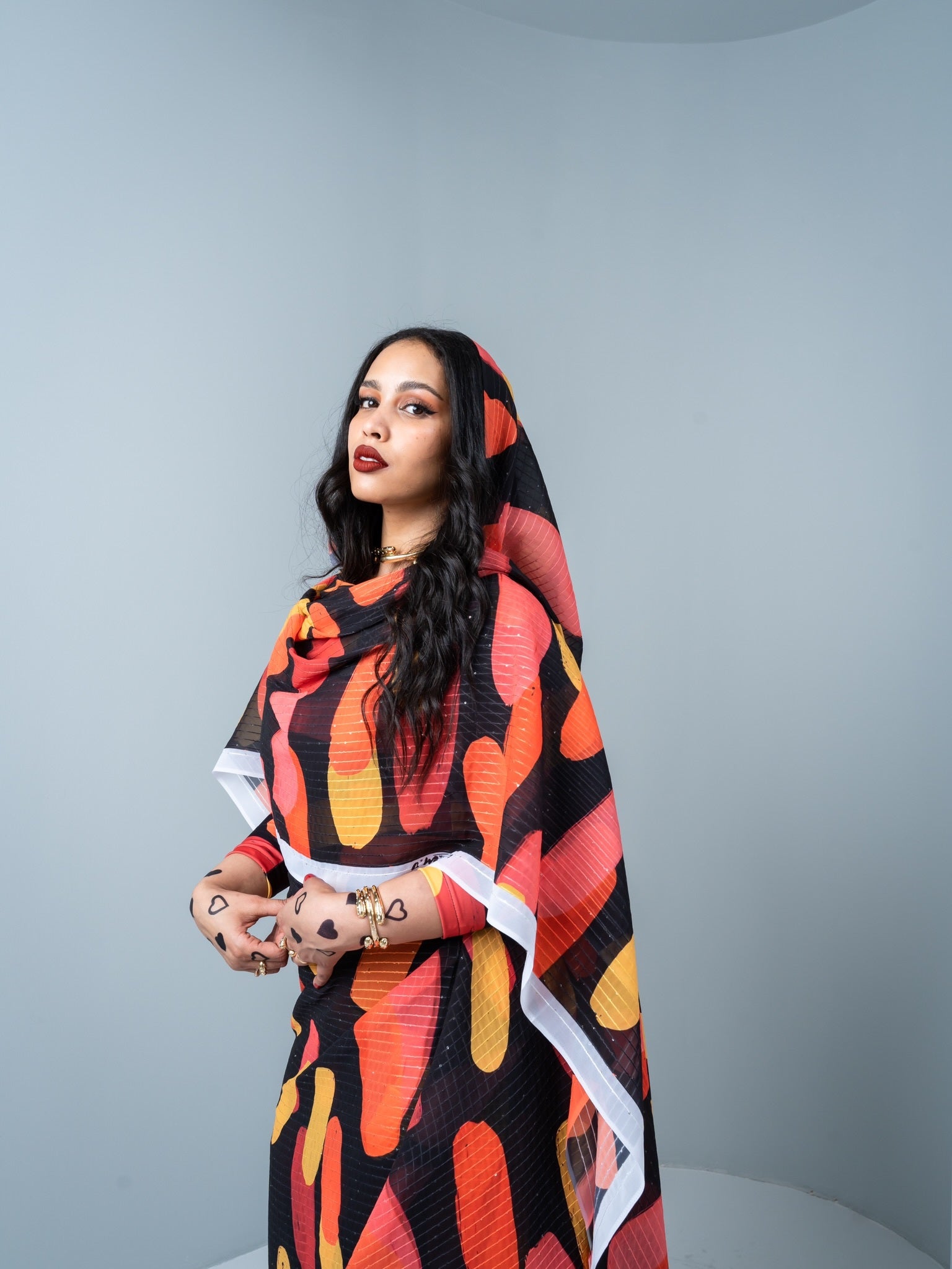 Black polka dots Toub