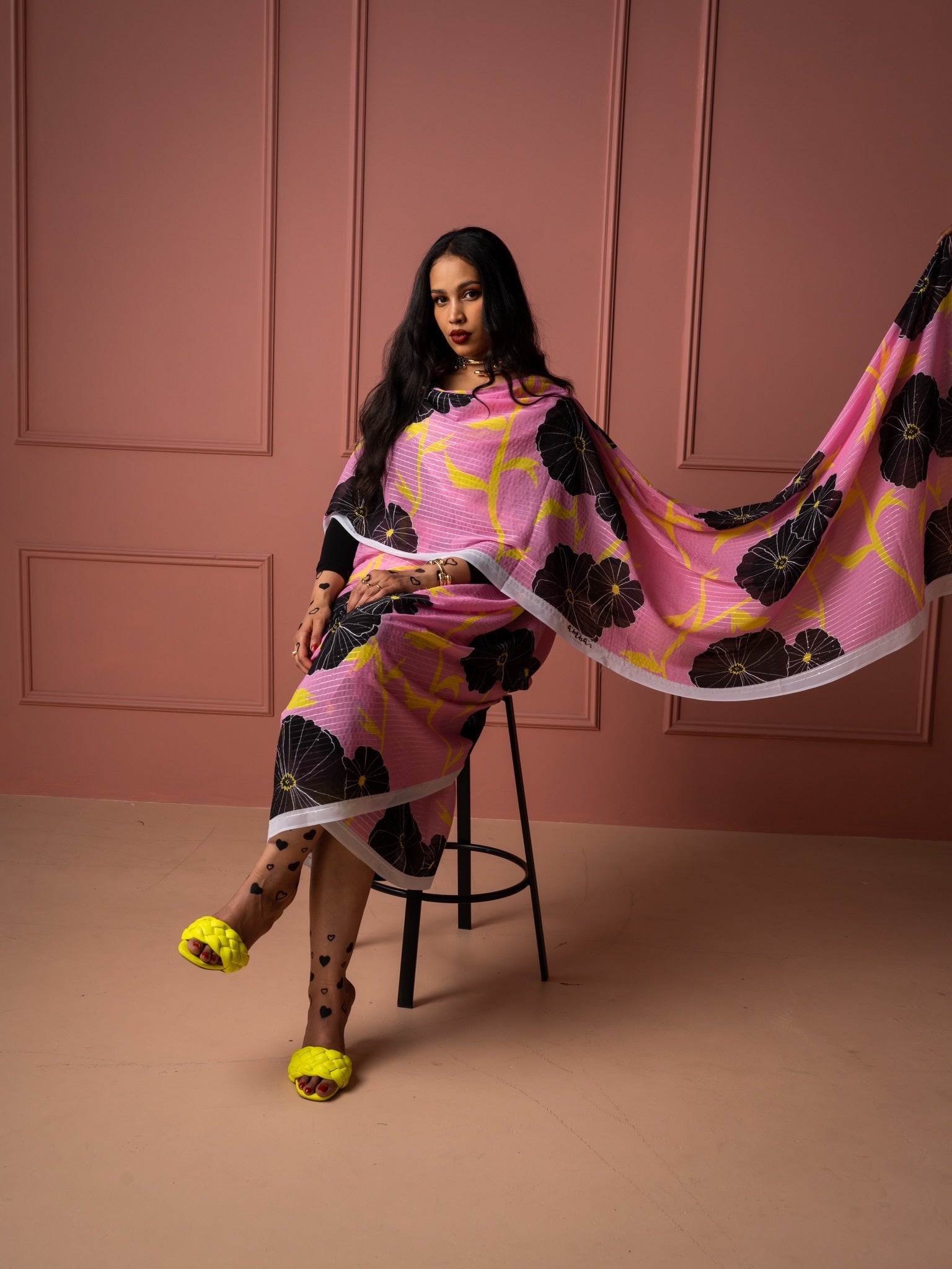 Black Flora Toub
