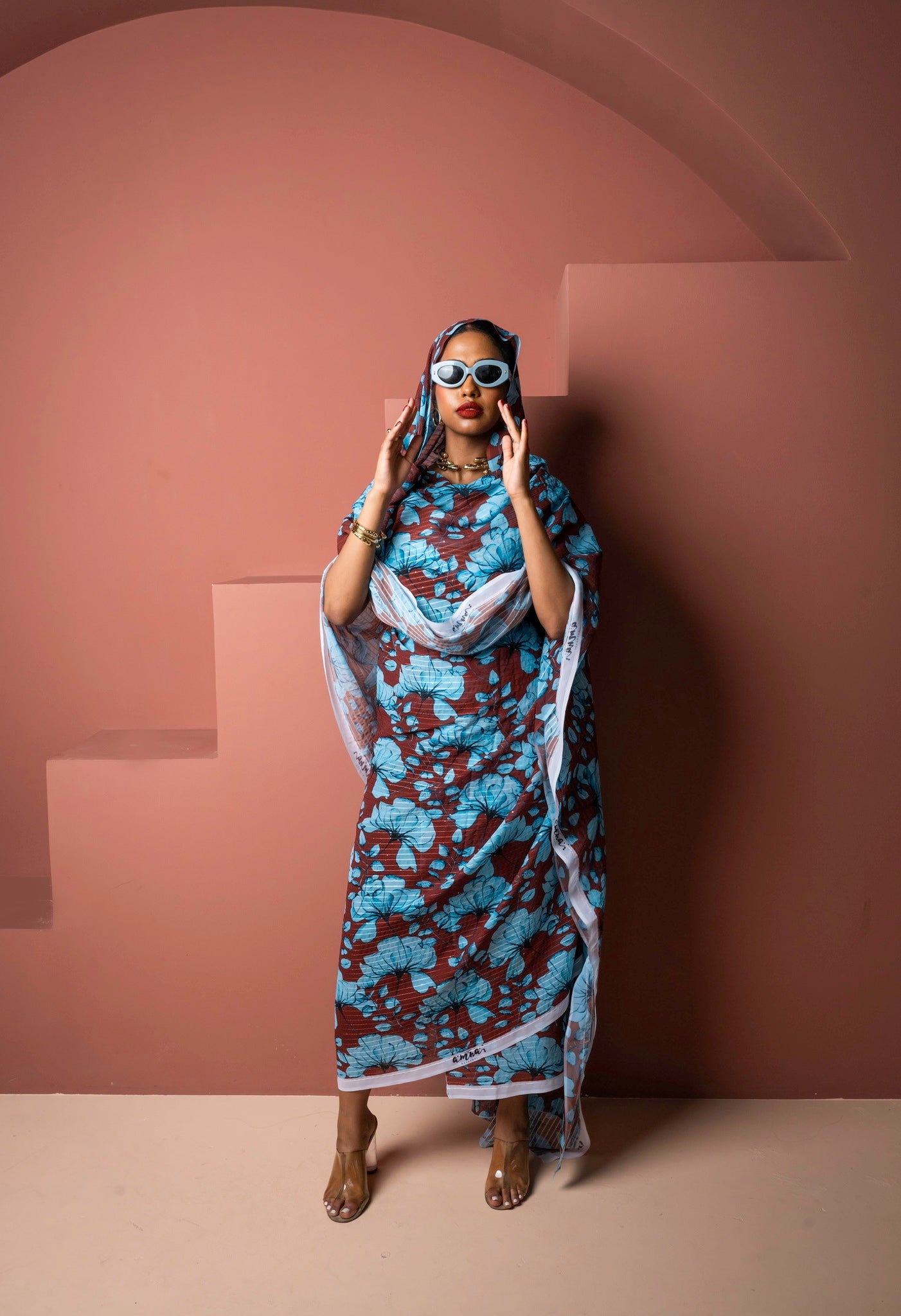 Brown floral toub