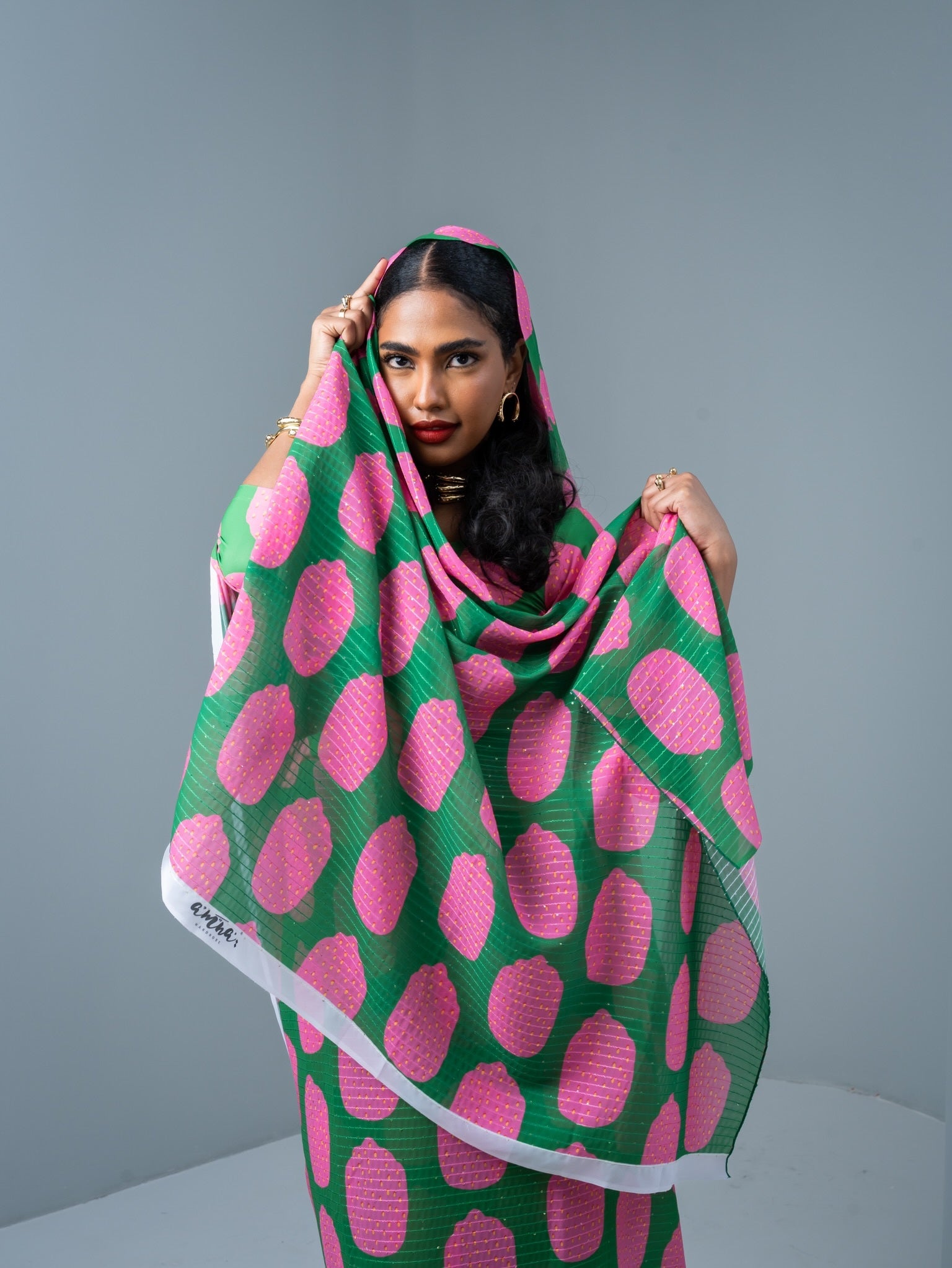 Green-pink Polka dots Toub