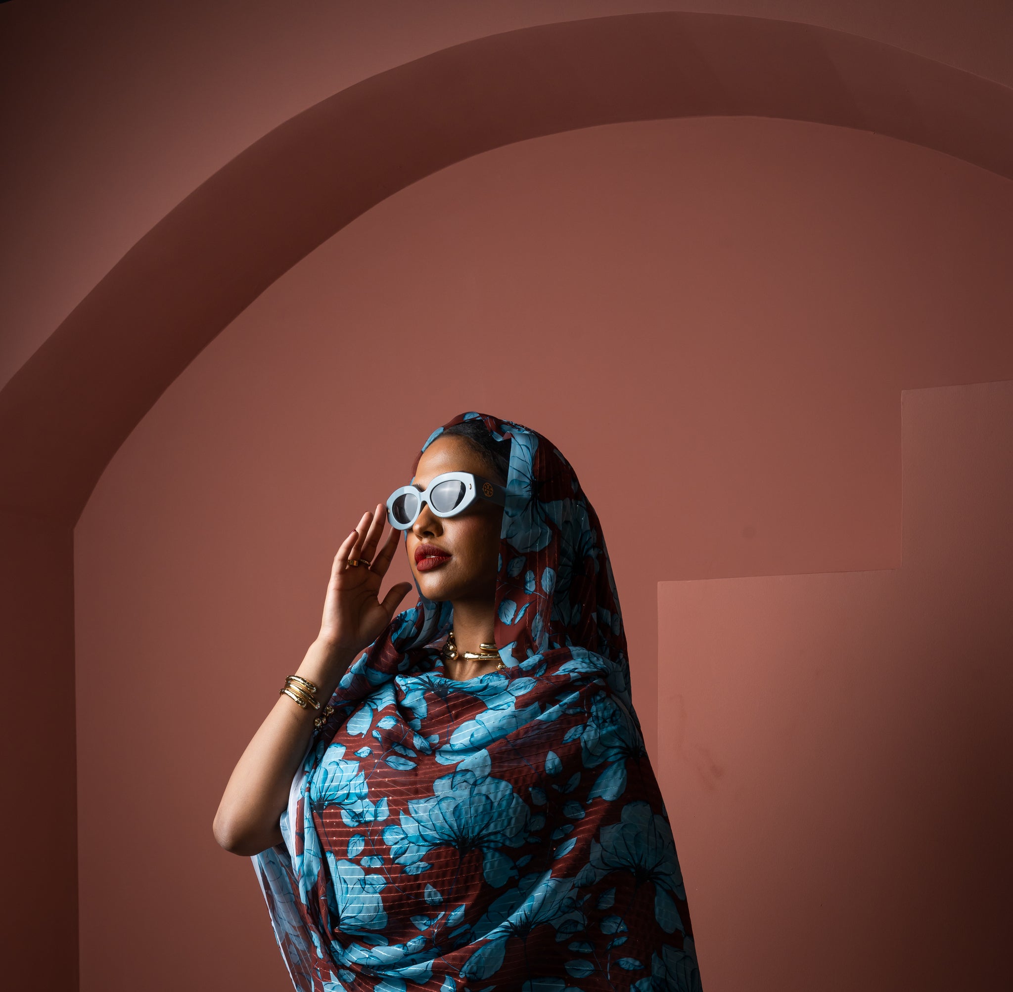 Brown floral toub