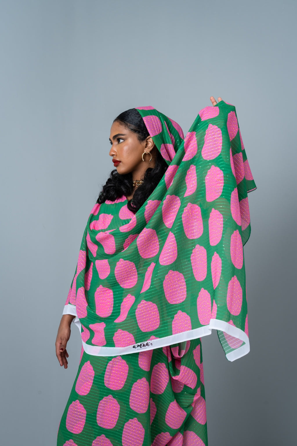 Green-pink Polka dots Toub